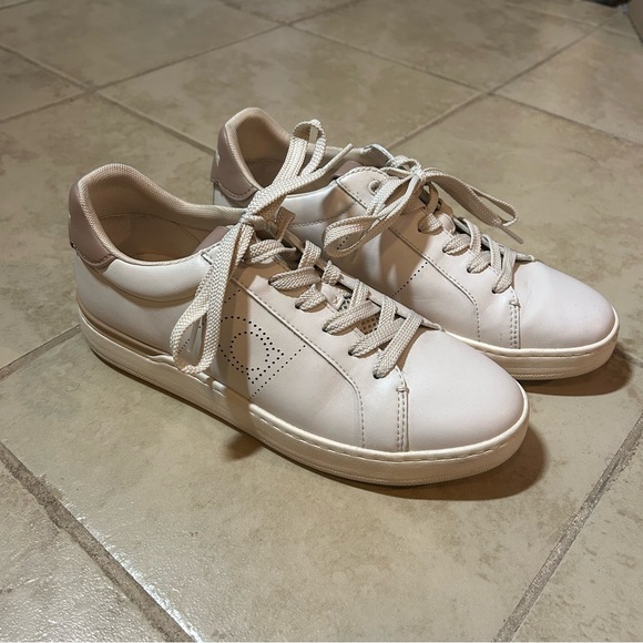 Coach Sneaker - Picture 1 of 6